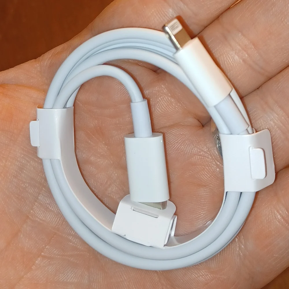 🌟 New in Box APPLE IPHONE CHARGER 🍎 🔌 charger cord USB - C to Lighting cable